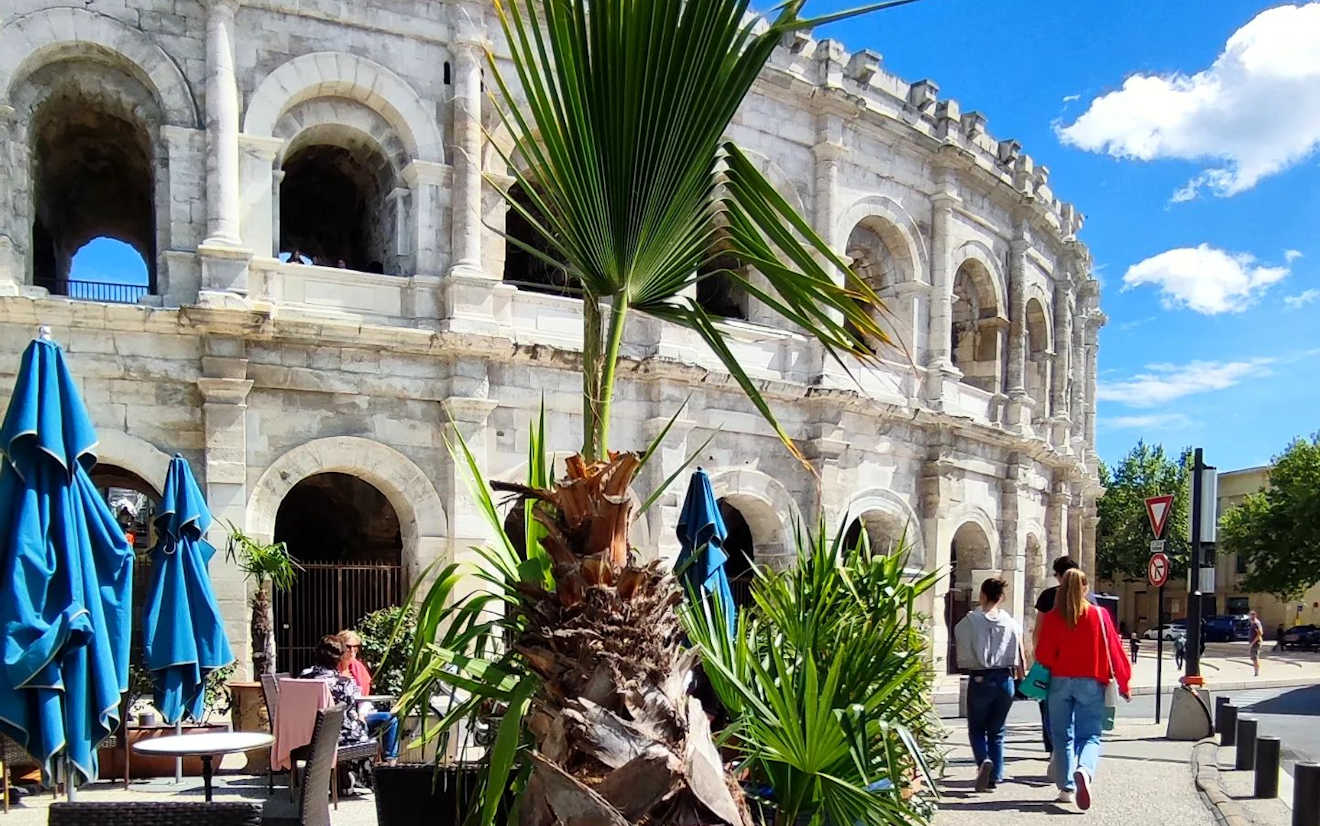 nimes arenes