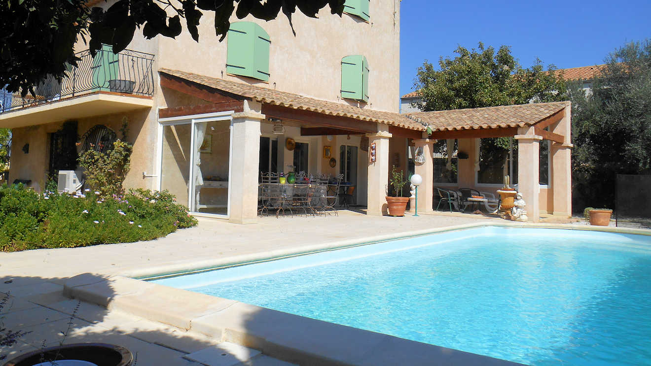 Pezenas holiday villa France 2026