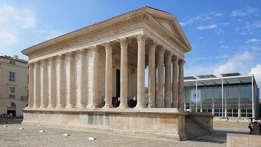 nimes maison carre