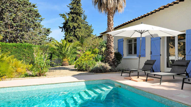 French country cottage in Neffies