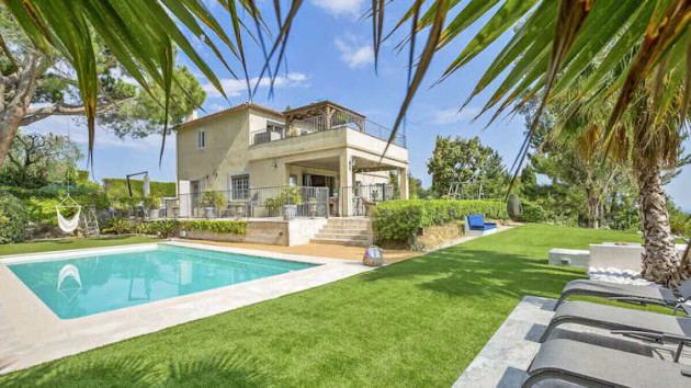 large villa south of france with private pool